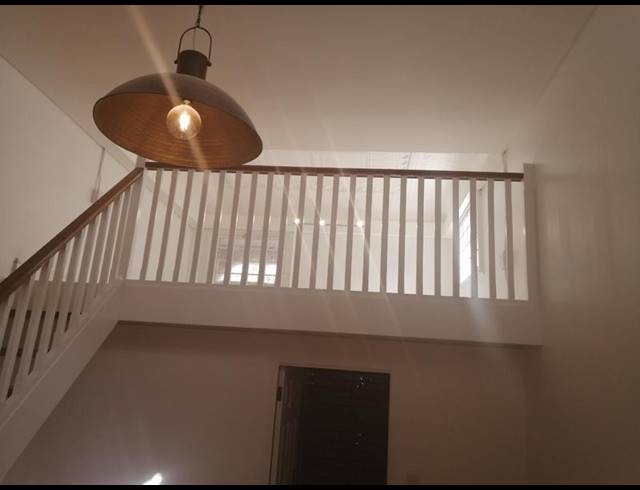1 BEDROOM PROPERTY TO RENT IN RONDEBOSCH